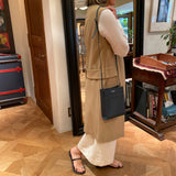 [フレンチカーフ]<br>ボックスサコッシュL<br>color：ネイビー
