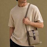 [Shrink leather x croco pattern leather]<br>voyage shoulder<br>color: taupe