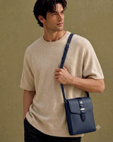 [Shrink leather x croco pattern leather]<br>voyage shoulder<br>color: navy