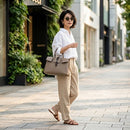 [Shrink leather]<br>Voyage M bag<br>color: Tope