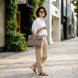 [Shrink leather x croco pattern leather]<br>Voyage M bag<br>color: taupe x taupe