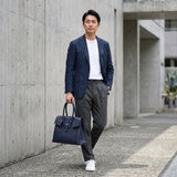 [Shrink leather x croco pattern leather]<br>Voyage L bag<br>color: navy