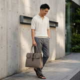 [Shrink leather x croco pattern leather]<br>Voyage L bag<br>color: taupe