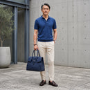 [Shrink leather]<br>Voyage L bag<br>color: Navy