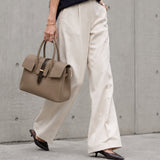 [Taurillon Lagoon x Crocodile]<br>Voyage M bag<br>color: taupe x dark brown