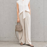 [Shrink leather]<br>postman mini shoulder<br>color: taupe