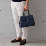 [Taurillon Lagoon x Crocodile]<br>Voyage M bag<br>color: navy