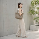 [Shrink leather]<br>Tutitot bag<br>color: Tope<br>[Scheduled to arrive in mid -January 2025]