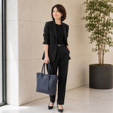 [Shrink leather]<br>tuti tote bag<br>color: navy