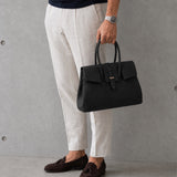 [Taurillon Lagoon x Crocodile]<br>Voyage M bag<br>color: black
