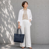 [Shrink leather]<br>tuti tote bag<br>color: navy