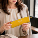 [French calf]<br>Zipper pen case<br>color: Black<br>[Scheduled to be in stock in mid -December]