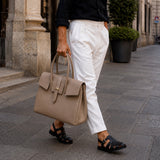 [Shrink leather x croco pattern leather]<br>Voyage L bag<br>color: taupe x taupe