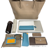 [Shrink leather]<br>tuti tote bag<br>color: navy