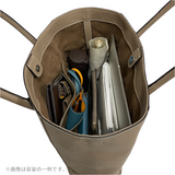 [Shrink leather]<br>tuti tote bag<br>color: navy
