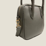 [Shrink leather]<br>postman mini shoulder<br>color: ethane gray