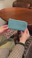 [French calf] <br>L Zip long wallet<br>Color: Navy x Turquoise Stitch