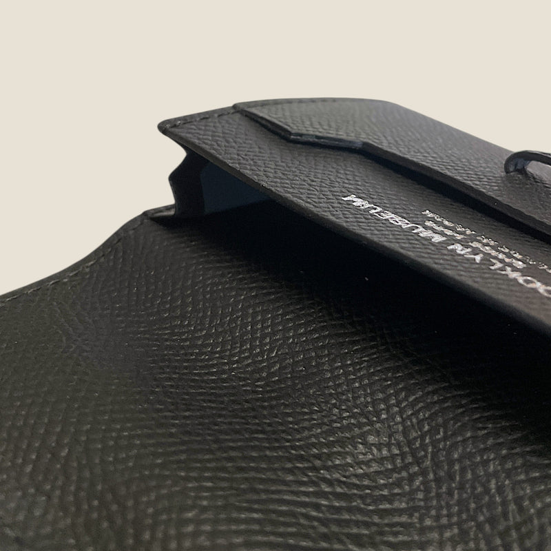 [French calf] <br>Belt card case<br>color: Black