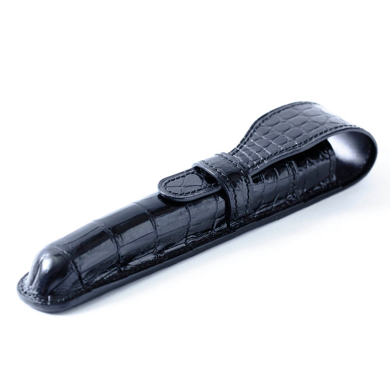 [Color Crocodile] <br> One pen case <br> color: Black