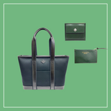[French calf]<br>fragment case<br>color: dark green