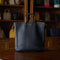 [Tryon Lagoon] <br> Shoulder tote bag <br> Color: Navy x turquoise stitch