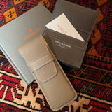 [French calf] <br>Thread gusset card case<br>color: dark brown