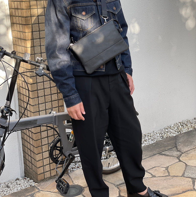 [French calf] <br> COLOR: Black