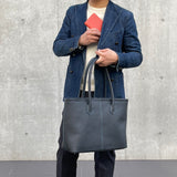 [French calf] <br>Royal M tote bag<br>Color: Navy x Turquoise stitch x Interior red<br>[Scheduled to arrive in early August]