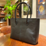 [French calf] <br>Royal M tote bag<br>Color: Navy x Turquoise stitch x Interior red<br>[Scheduled to arrive in early August]